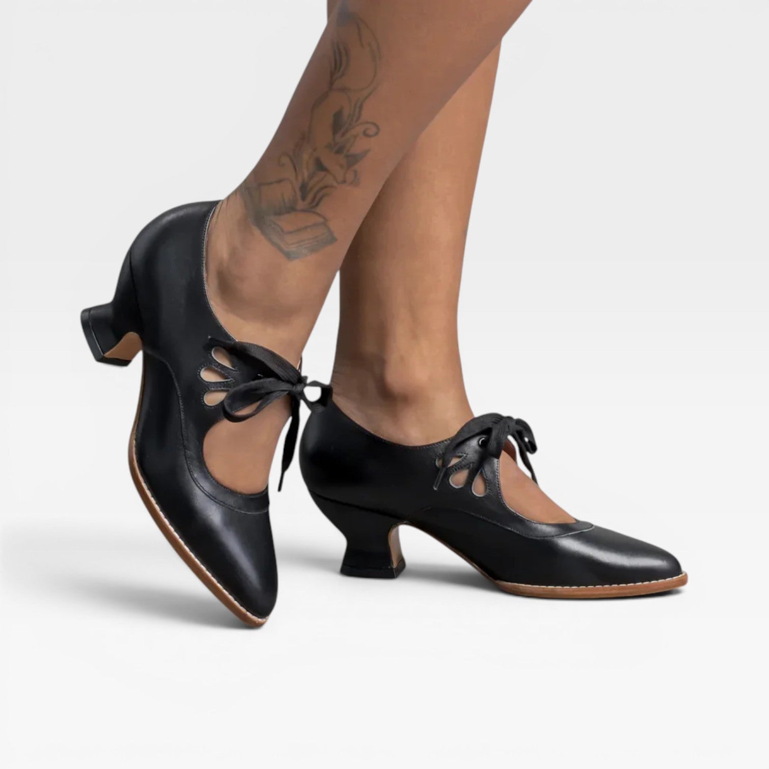 Women’s Leather Lace-Up Heels – Elegant Vintage Low Heel Pumps
