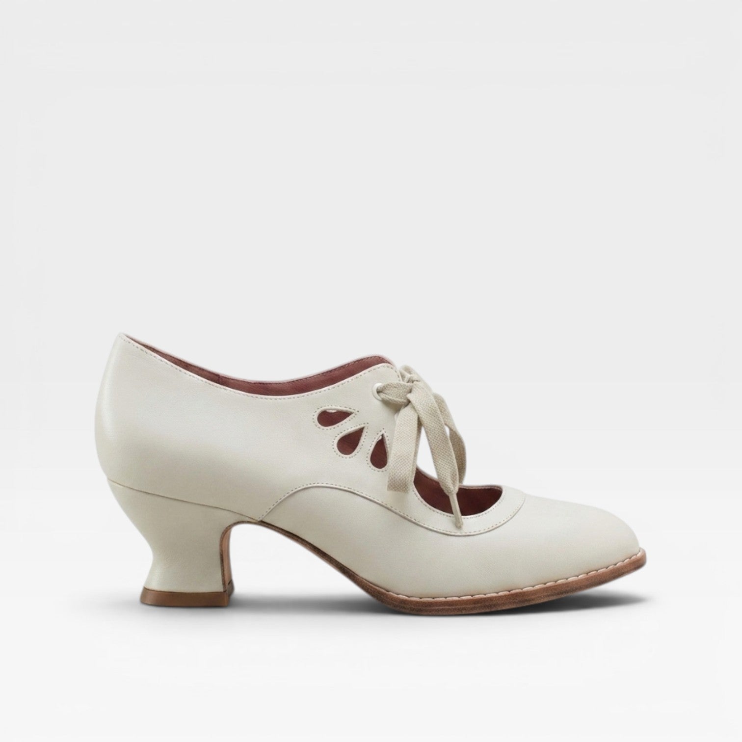 Women’s Leather Lace-Up Heels – Elegant Vintage Low Heel Pumps