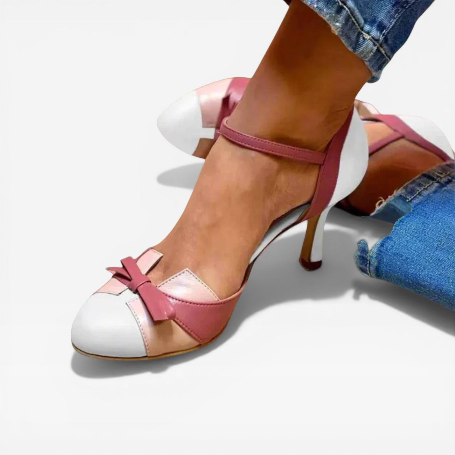 Women’s Two-Tone Kitten Heels – Vintage Mary Jane Style Pumps