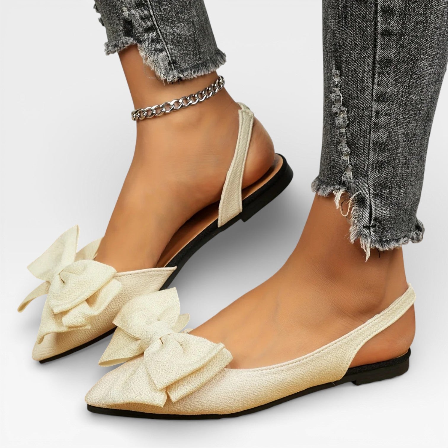 Women’s Pointed Toe Slingback Flats with Bow