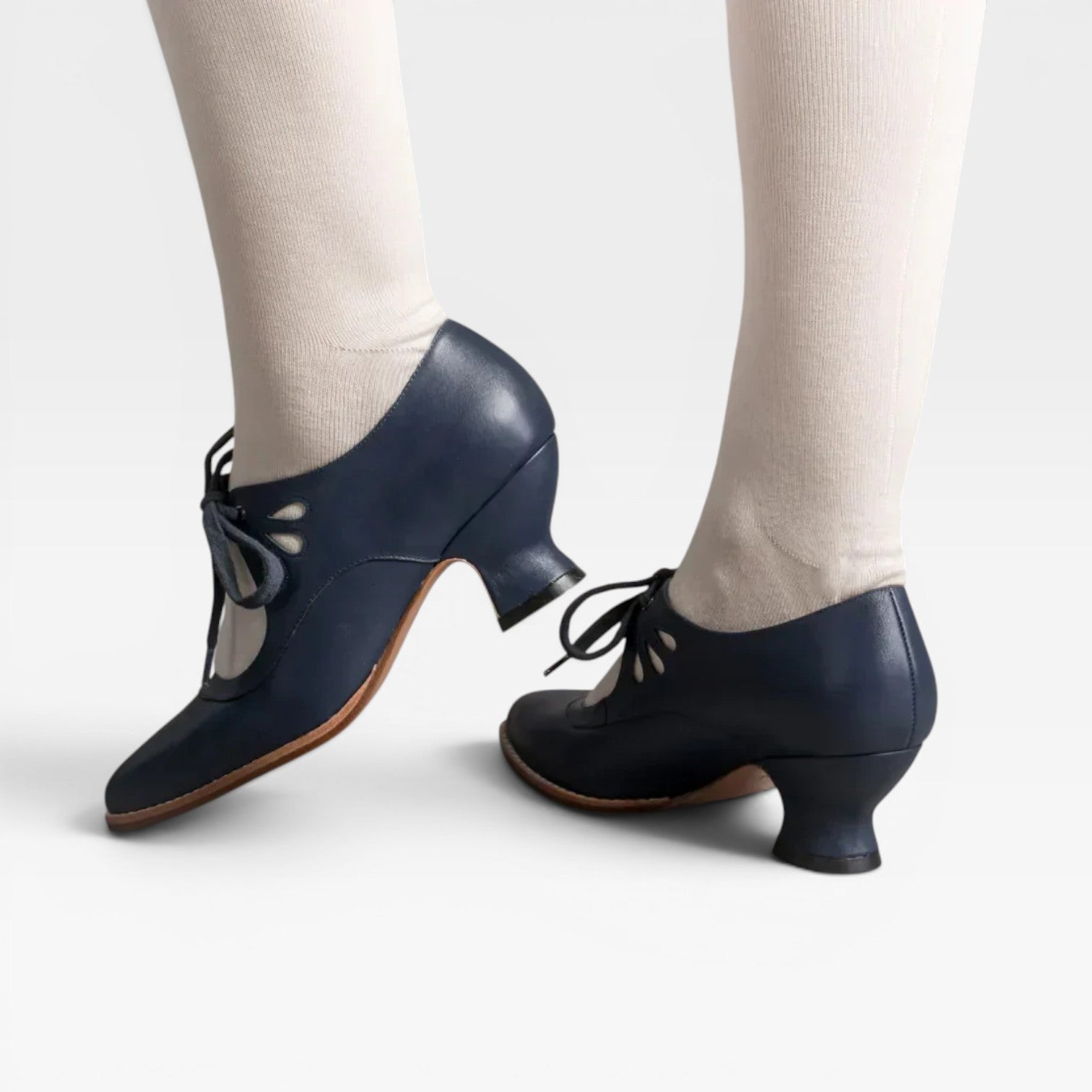 Women’s Leather Lace-Up Heels – Elegant Vintage Low Heel Pumps