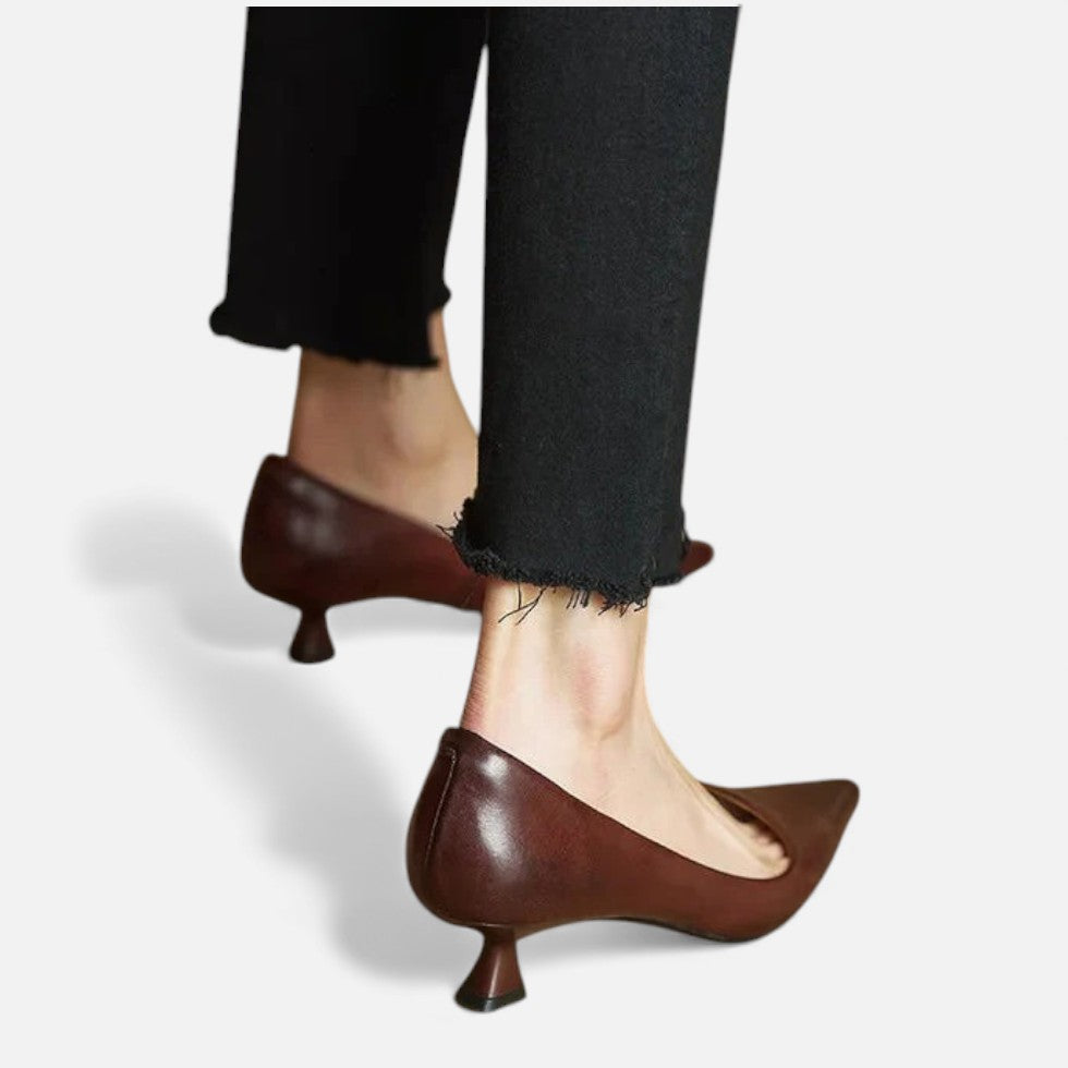 Women’s Leather Kitten Heels – Elegant Pointed Toe Low Heel Pumps